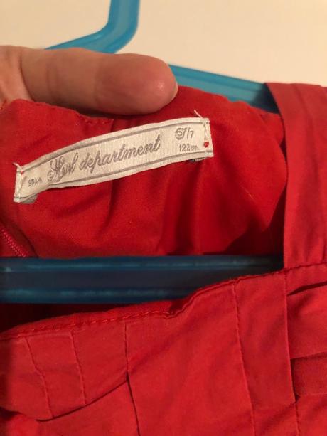 Nadherne cervene elegantne saticky, 134