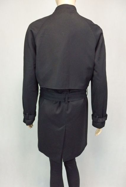 Luxusný čierny prechodný kabát, s