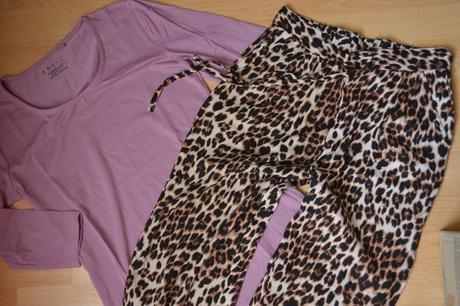 Raz vzaté dlhšie elastické tričko s/m, m