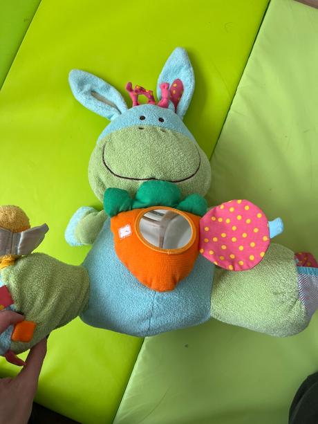 Hračka s rôznymi aktivitami, 