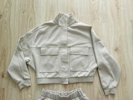 Krásny štýlový komplet značky oysho, pc 110 eur, m