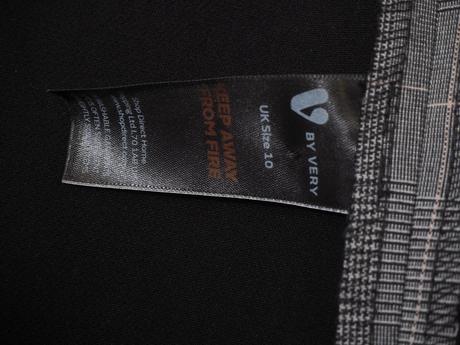 Kvalitný prechodný kabát v by very, 38