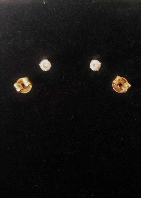 Zlaté náušnice so zirkonmi,