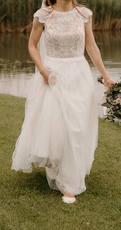 Svadobné šaty, 36