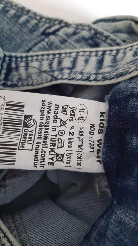 Šortky na traky, 128