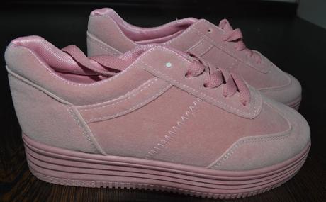 Staroružové botasky, 39