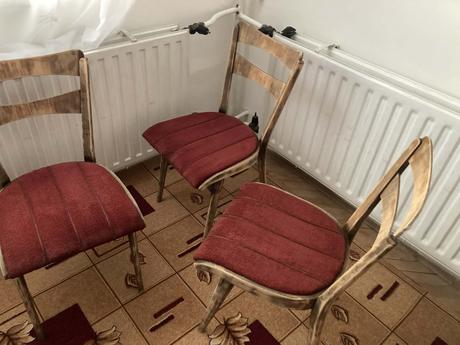 Stol jedálenský rozkladací +4 x stolička,, 