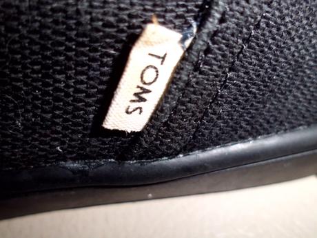 Toms čierne plátené 3-3,5, 36