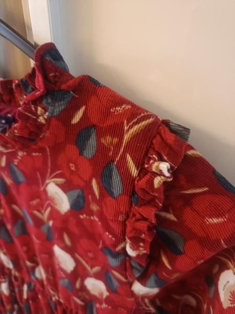 Šaty, sergent major,134