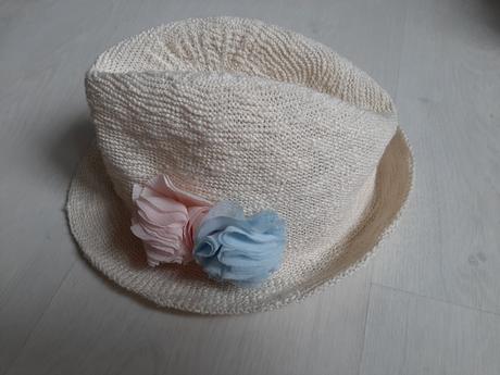 Klobuk, reserved,122