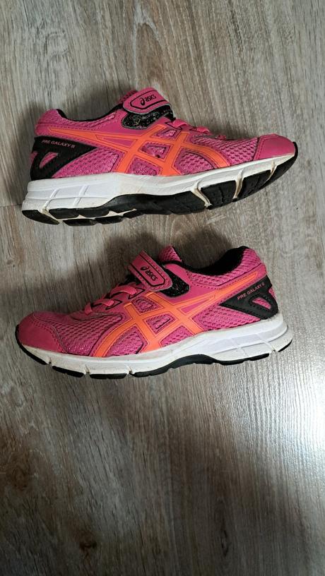 Tenisky, asics,28
