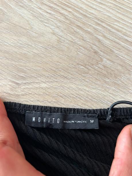 Krásne bavlnené vrúbkované šaty značky mohito, mohito,m