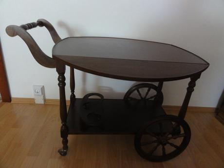 Starožitný stolík,
