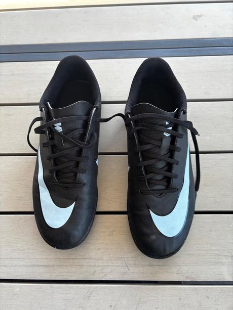 Minimálne nosene halovky, salovky, nike,40