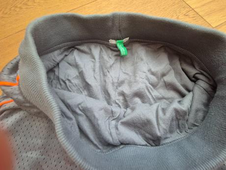 Športové šortky, benetton,152