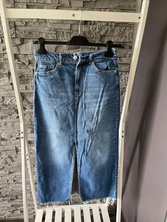 Bershka v.s, bershka,s