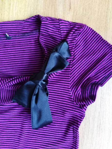 Zb krásne tričko s mašľou, s