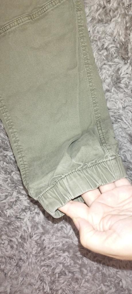 Štýlové kapsáčové nohavice, h&m,158