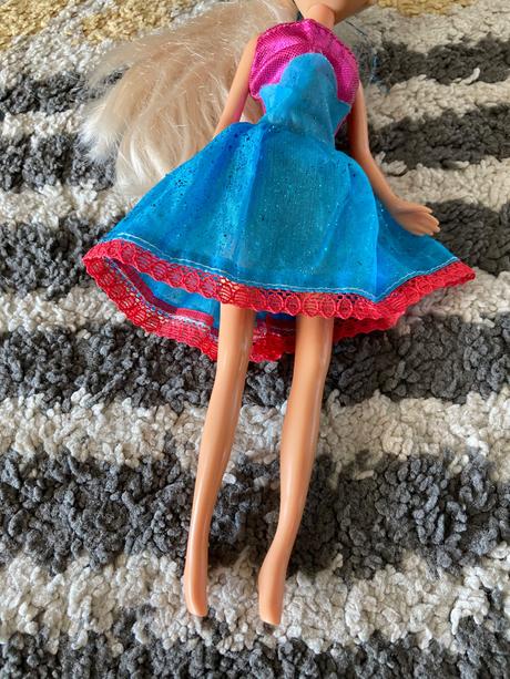 Bábika s modrým pramienkom, 