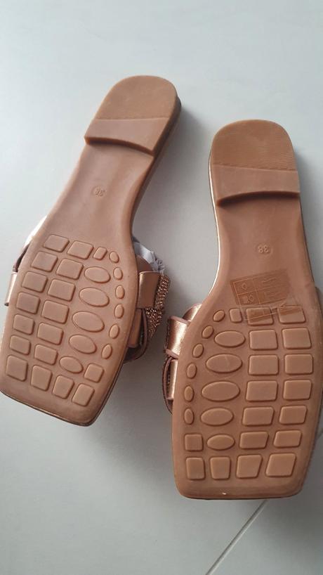 Nové šľapky rose gold, 38