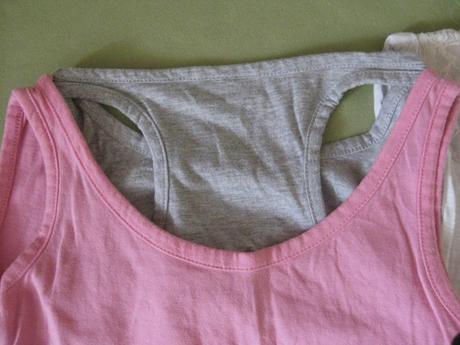 Tričká bez rukávov, 122