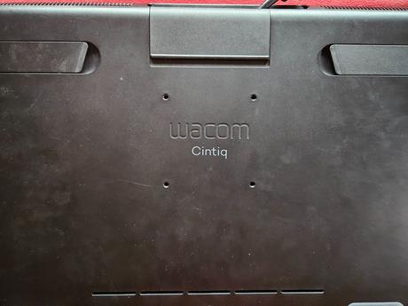 Grafický tablet wacom cintiq 16,