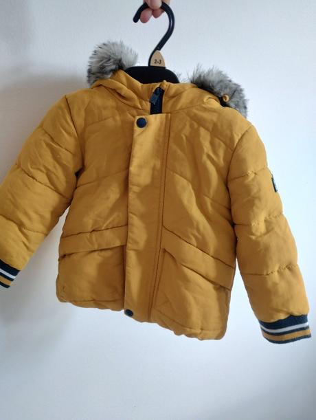 Zimna bunda s kozusinou, c&a,86