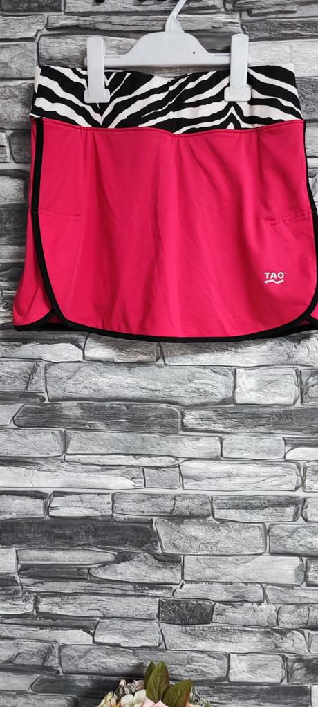 Športová sukňa, 34