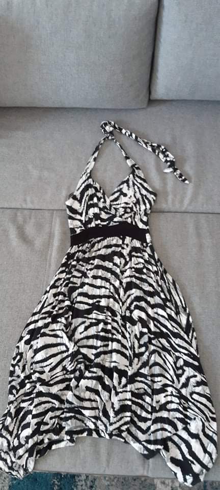 Šaty čierno biele, figi,s