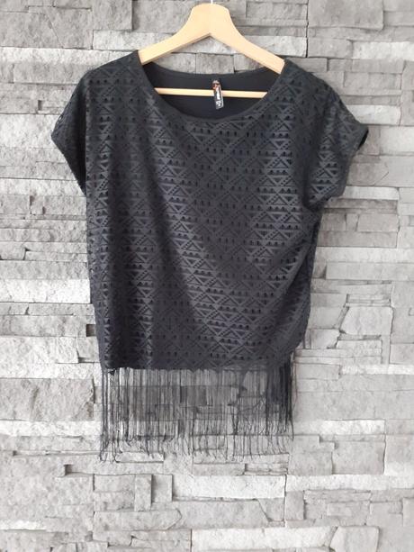 Tričko so strapcami, fishbone,s