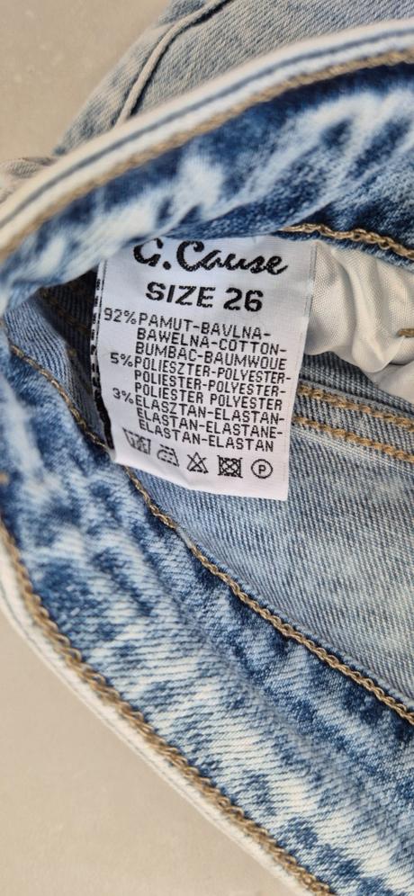 Roztrhané džínsy, xs