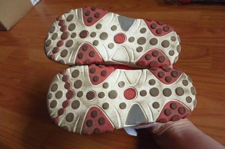 Uzavreté sandálky - veľ. 22, 22