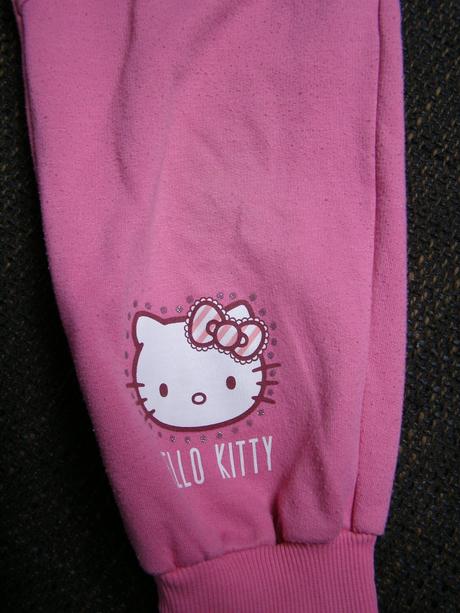 Teplaky-hello kitty, 116