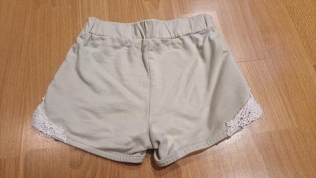 Kraťase s čipkou, lindex,92