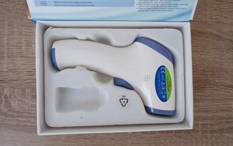 Digitalny teplomer,