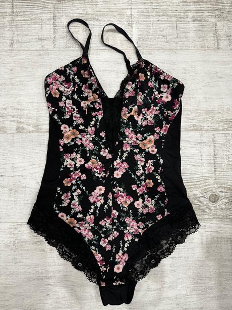 Kvetinové body s, h&m,s