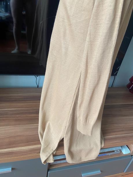 Vlnene kratke šaty, l