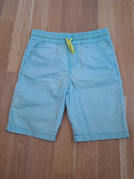 Šortky, f&f,122