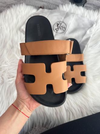 Hermes chypre šľapky, 38