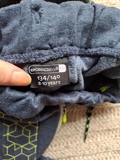 2x makke teplaky na donosenie, 134