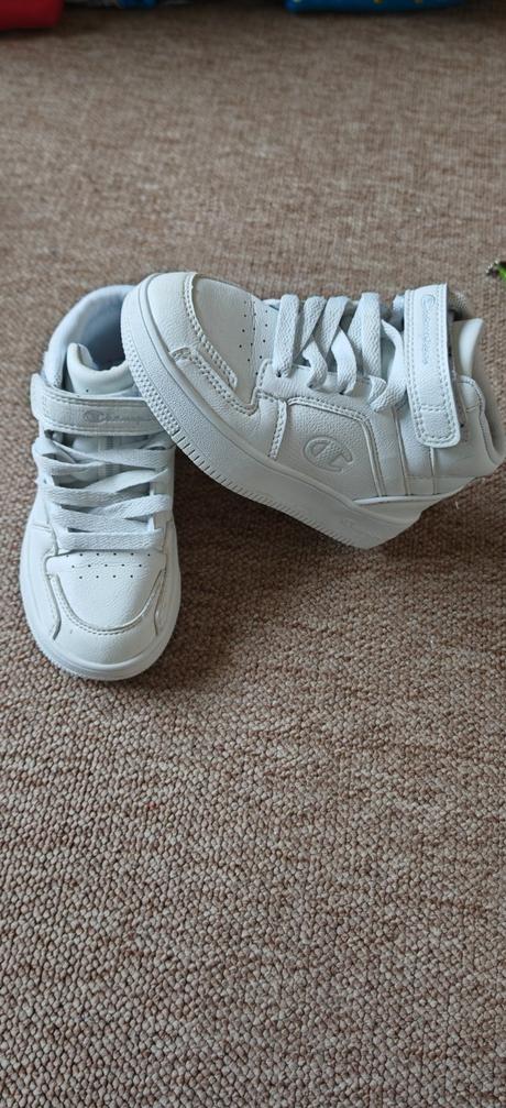 Tenisky, champion,28