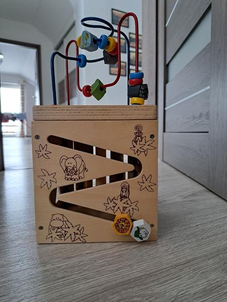 Interaktívna drevená kocka 5v1 playtive,