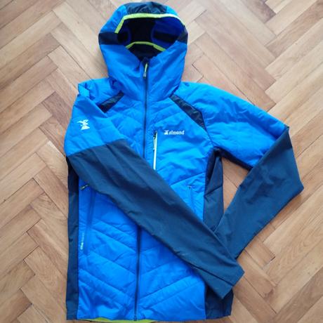 1x oblečená bunda, decathlon,s