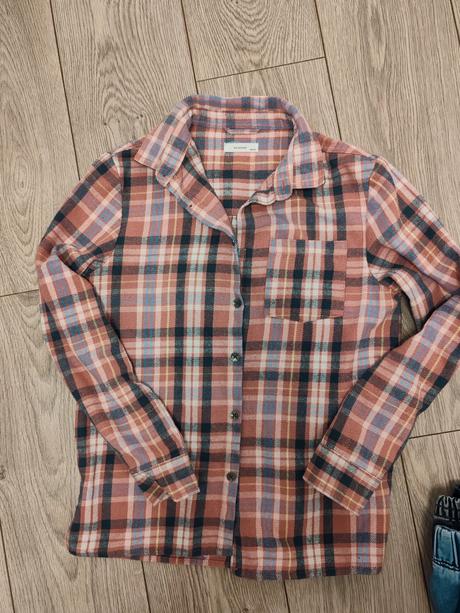 Kosela, reserved,158