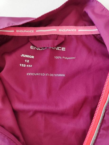 Športová bunda, 152
