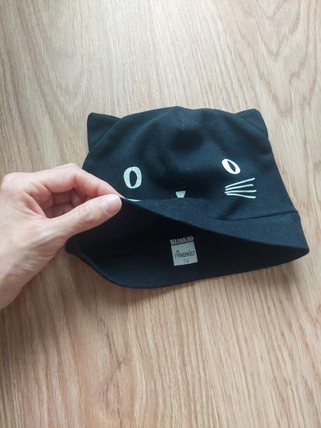 Ciapocka bavlnena s uskami macka, 