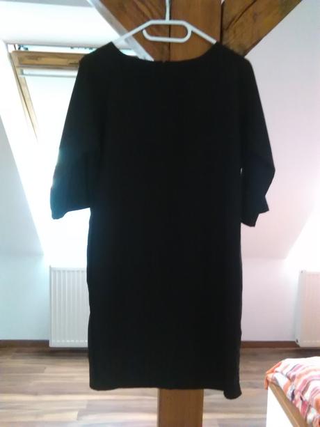 Jednoduché elegantné šaty, xs