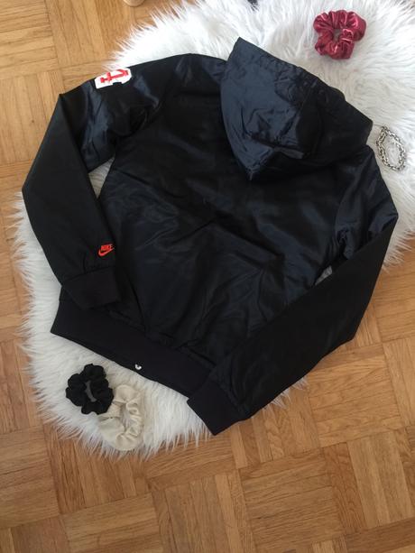 Nike saténová baseballová prechodná  bundicka-xs/s, nike,s