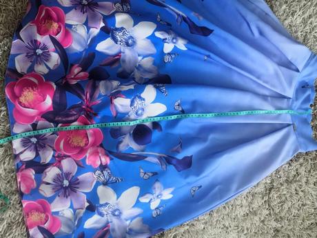 Dámska dlhá sukňa, 36