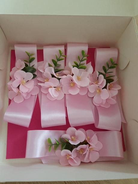 Náramok pre družičku, 